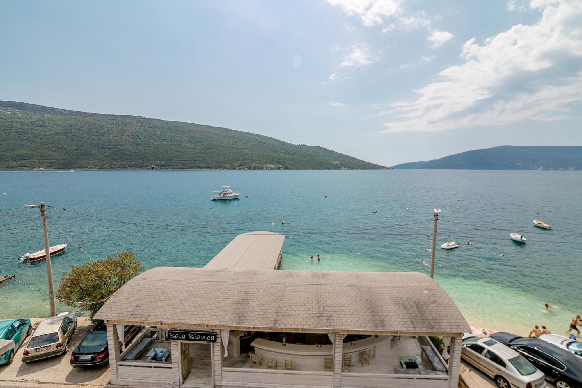 Apartments Milanovic Herceg Novi Phòng bức ảnh