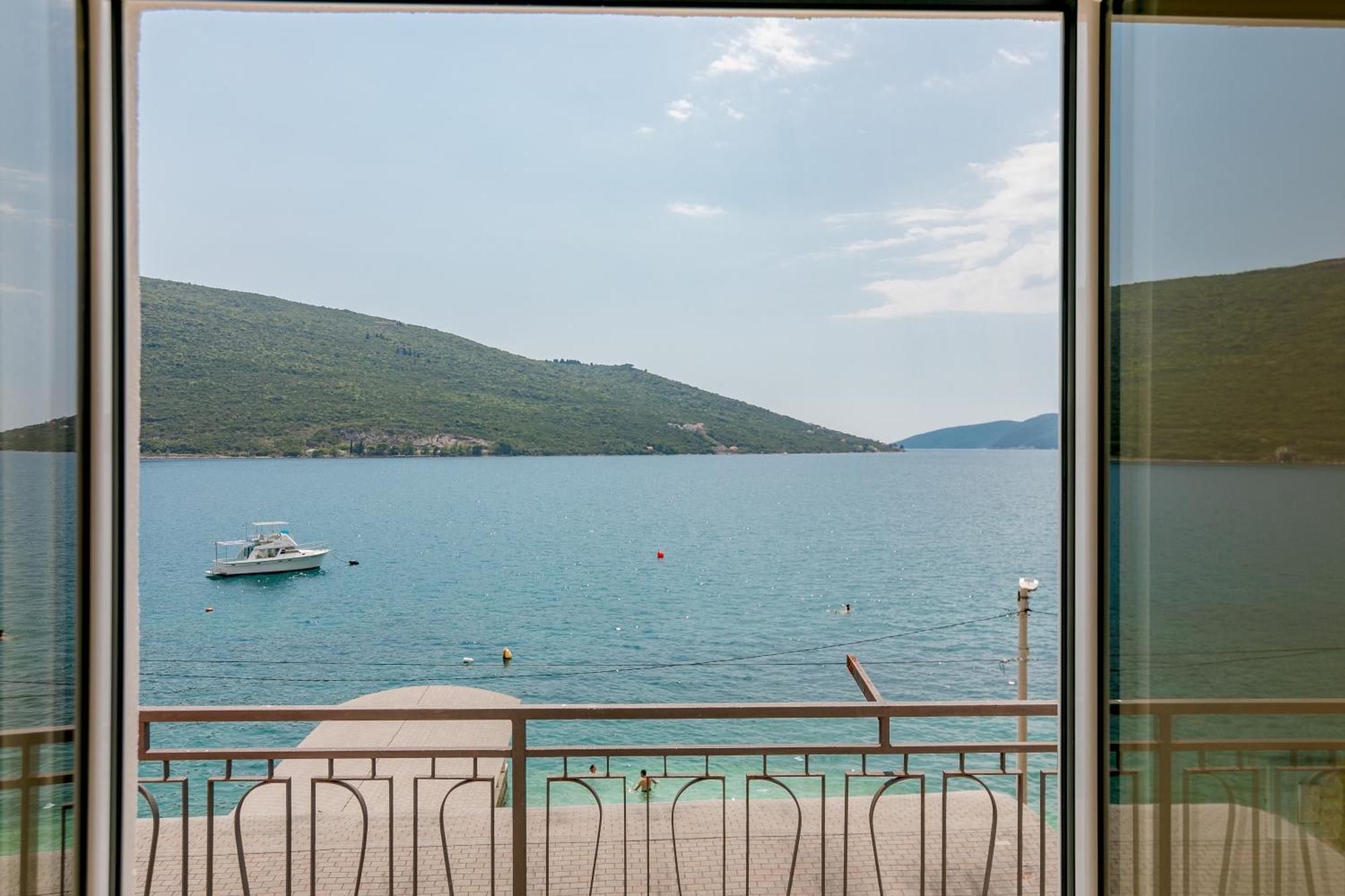 Apartments Milanovic Herceg Novi Phòng bức ảnh