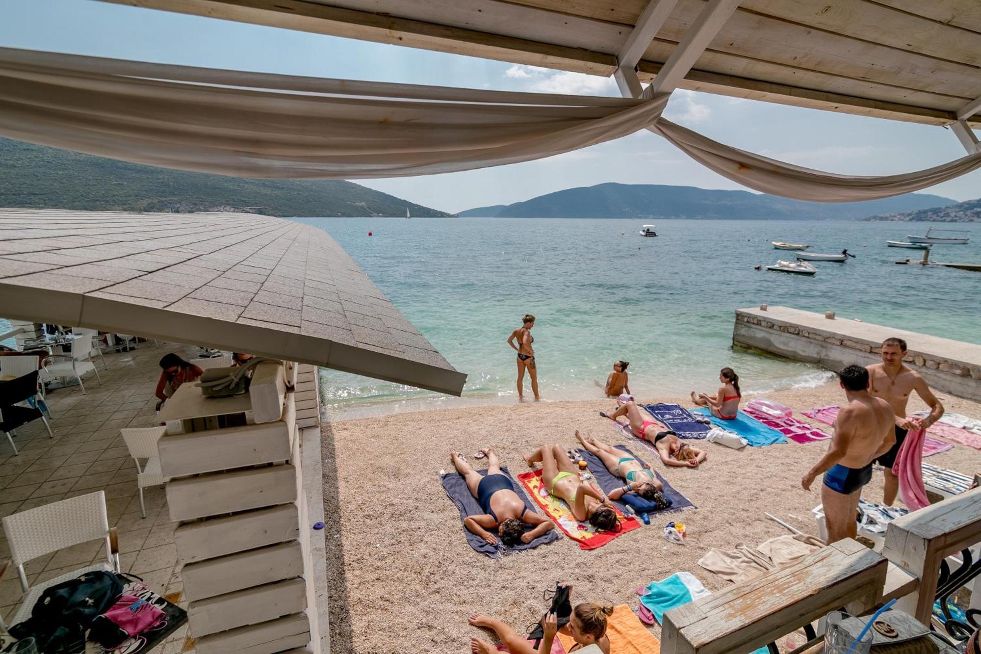 Apartments Milanovic Herceg Novi Phòng bức ảnh